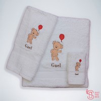 Suit The Bed - Pack baby shower - 3 toallas bordadas con nombre personalizado